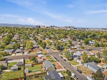 871 Victor St, Aurora, CO 80011