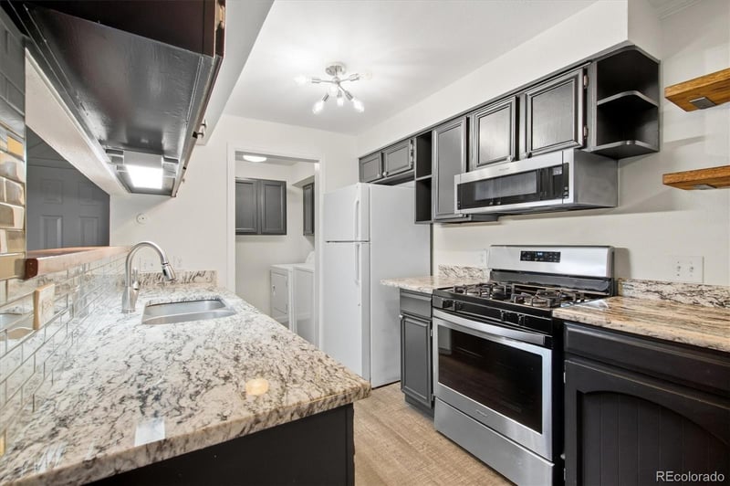 7700 W Glasgow Pl #9A, Littleton, CO 80128