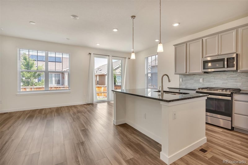 8531 W San Juan Ave, Littleton, CO 80128