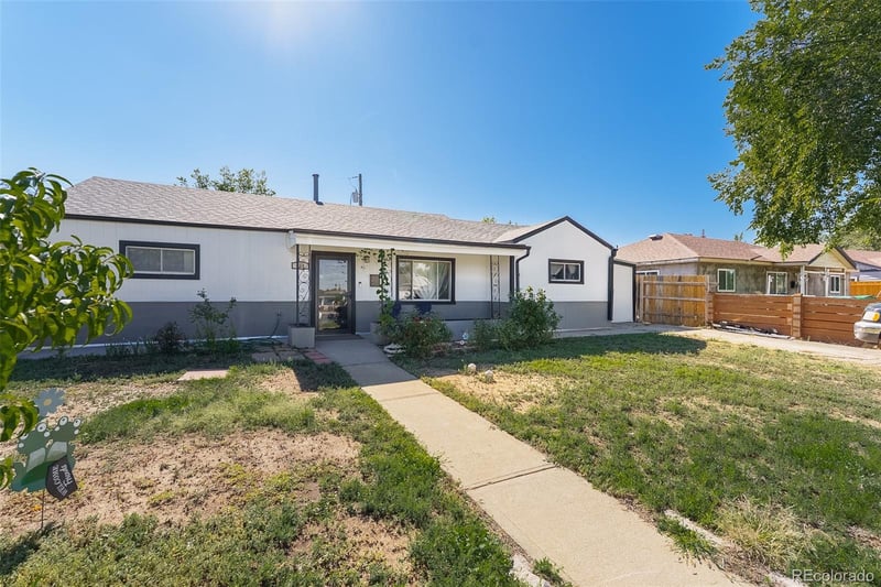 708 Zion St, Aurora, CO 80011