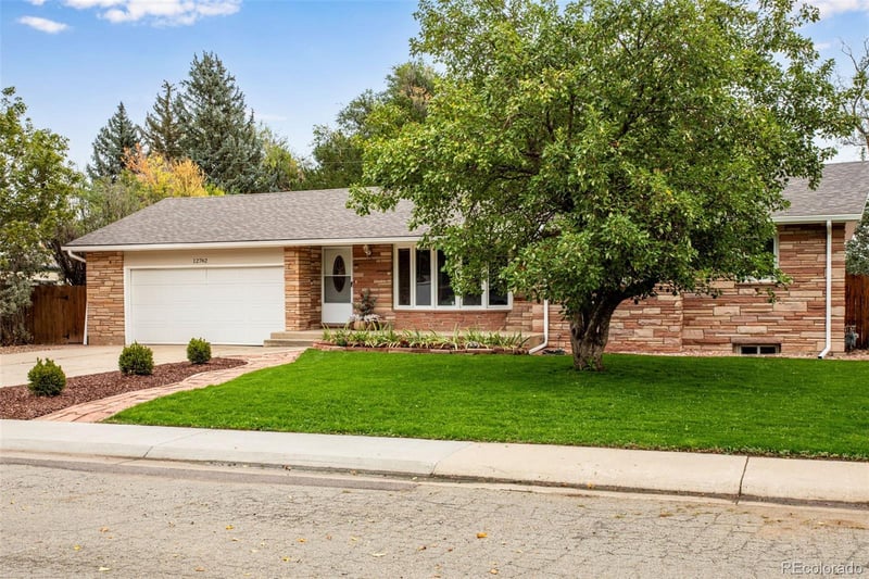12762 Woodland Dr, Longmont, CO 80504