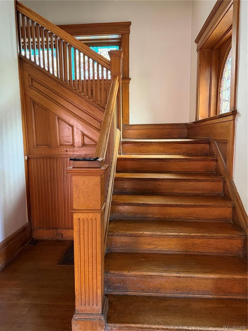 1516 Vine St, Denver, CO 80206