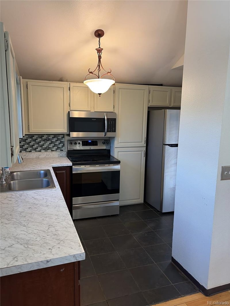 1020 S Zeno Way, Aurora, CO 80017