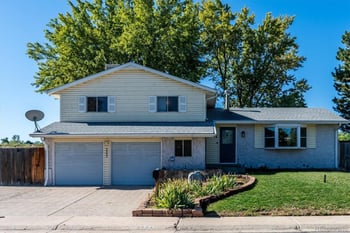 9984 W Maryland Dr, Lakewood, CO 80232