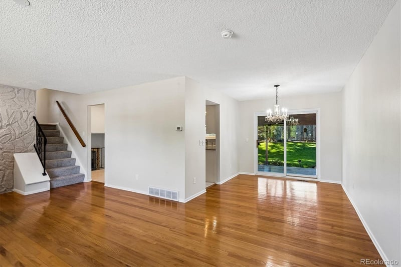 9984 W Maryland Dr, Lakewood, CO 80232