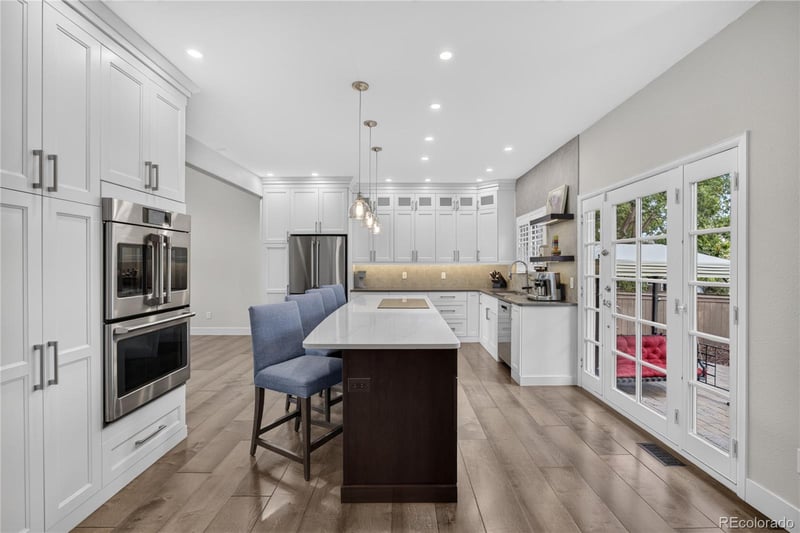 8942 Miners Dr, Highlands Ranch, CO 80126