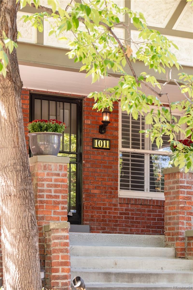 1011 Adams St, Denver, CO 80206