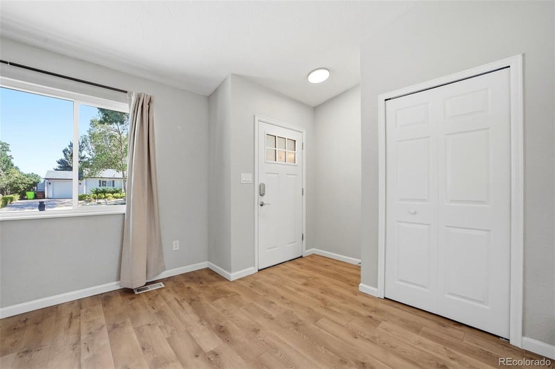 1960 Bula Dr, Colorado Springs, CO 80915