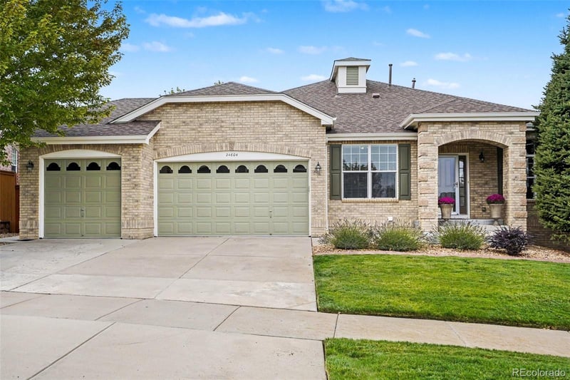 24604 E Crestline Pl, Aurora, CO 80016