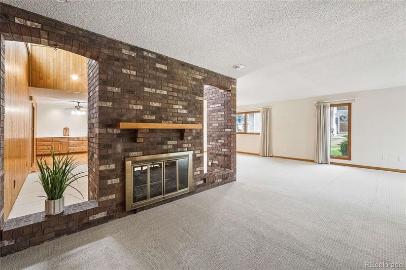 32 Douglas Dr S, Broomfield, CO 80020