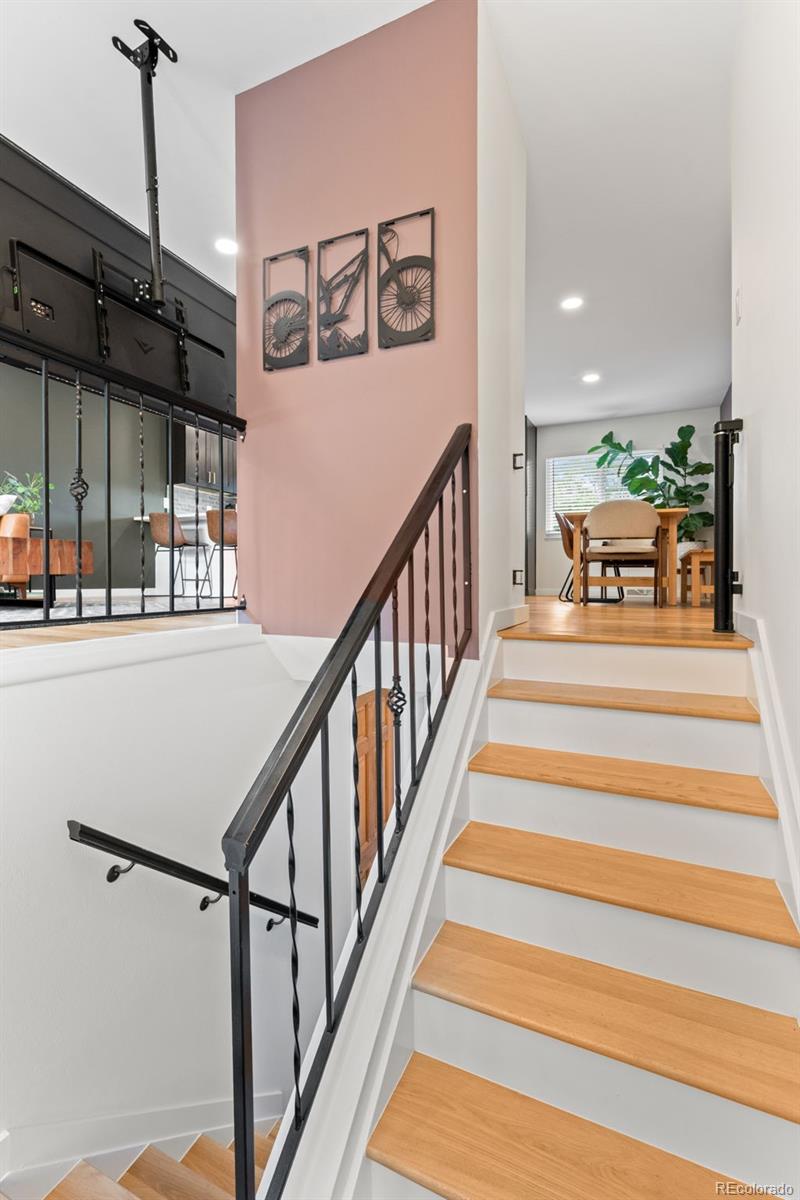 2137 S Xenon St, Lakewood, CO 80228