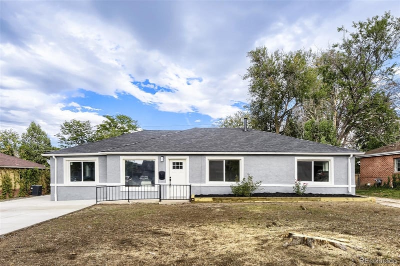 1174 Quentin St, Aurora, CO 80011