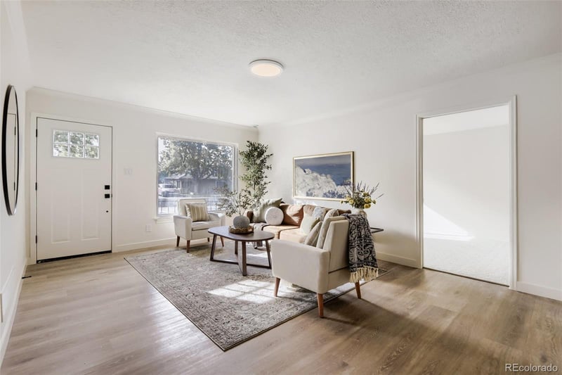 1174 Quentin St, Aurora, CO 80011