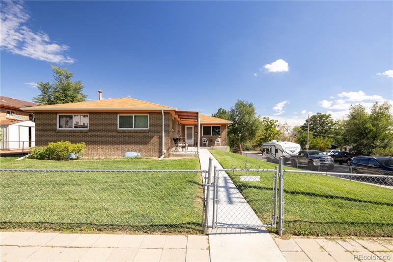 3553 W Tufts Ave, Englewood, CO 80110