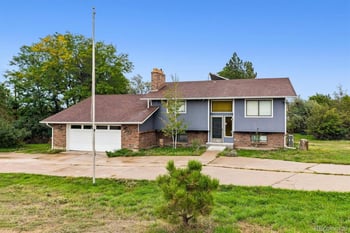 6864 S Gibraltar St, Centennial, CO 80016
