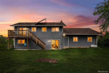 6864 S Gibraltar St, Centennial, CO 80016