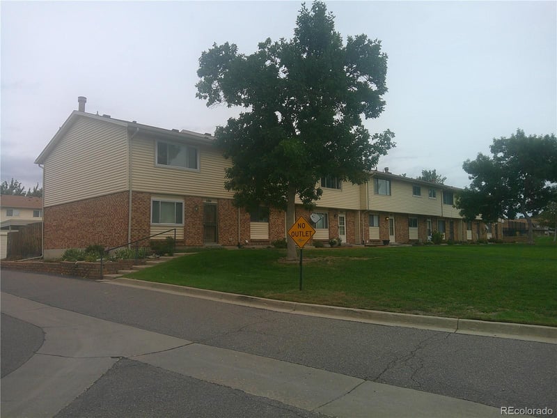 1190 S Troy St, Aurora, CO 80012