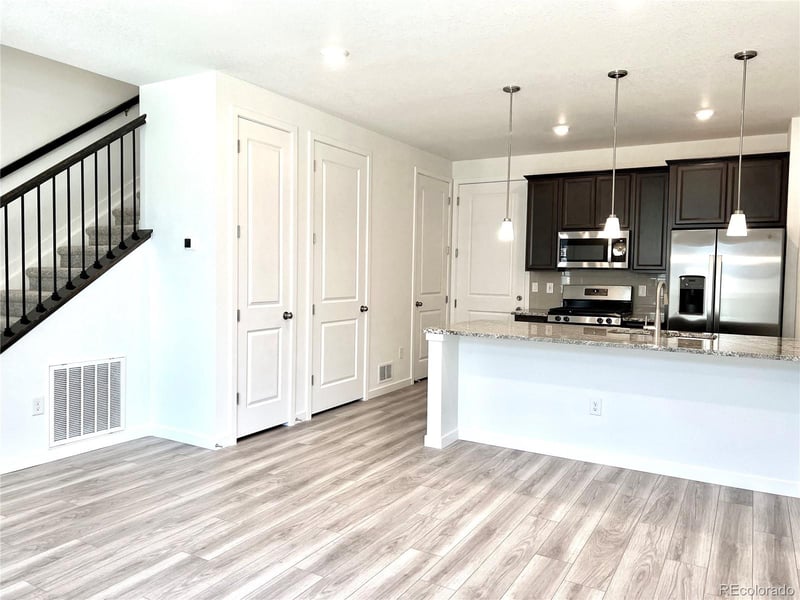 2048 S Vance Way, Lakewood, CO 80227