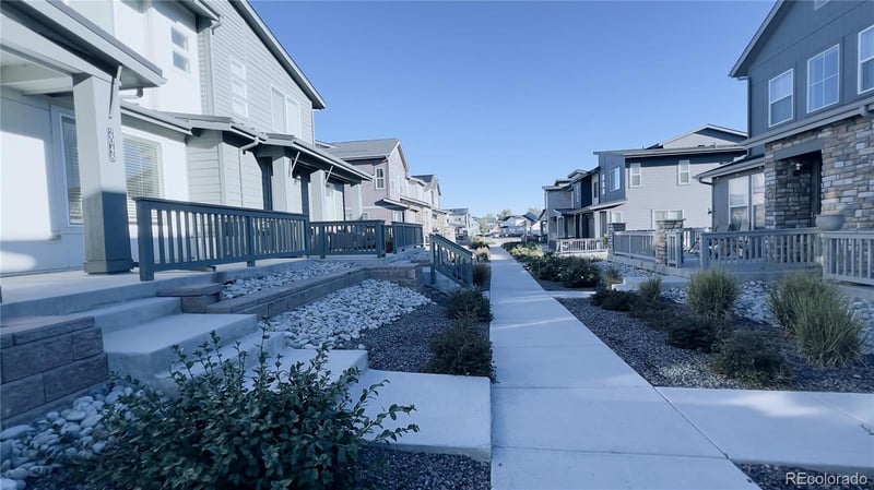 2048 S Vance Way, Lakewood, CO 80227