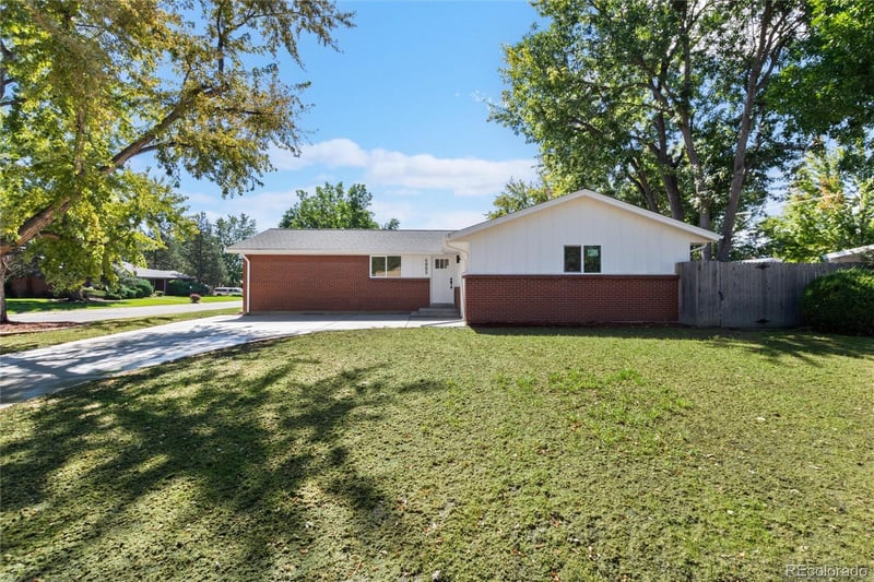 6885 Oak Way, Arvada, CO 80004