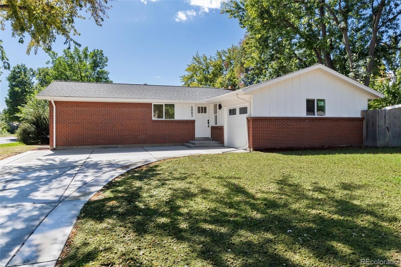 6885 Oak Way, Arvada, CO 80004