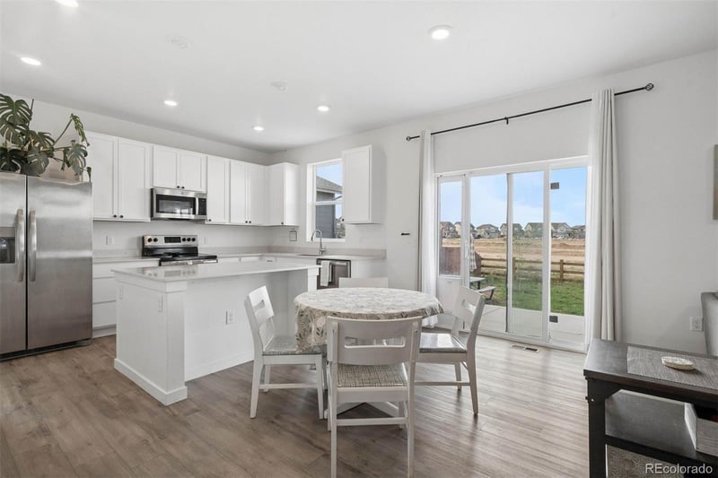 46541 Sunrise Ct, Bennett, CO 80102