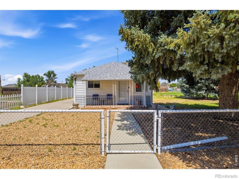113 5th St, Dacono, CO 80514