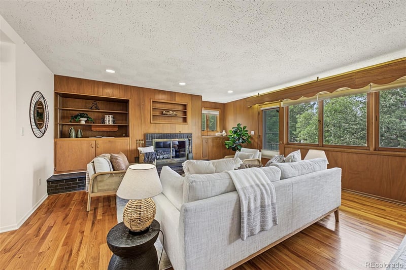 2555 Queen St, Denver, CO 80215