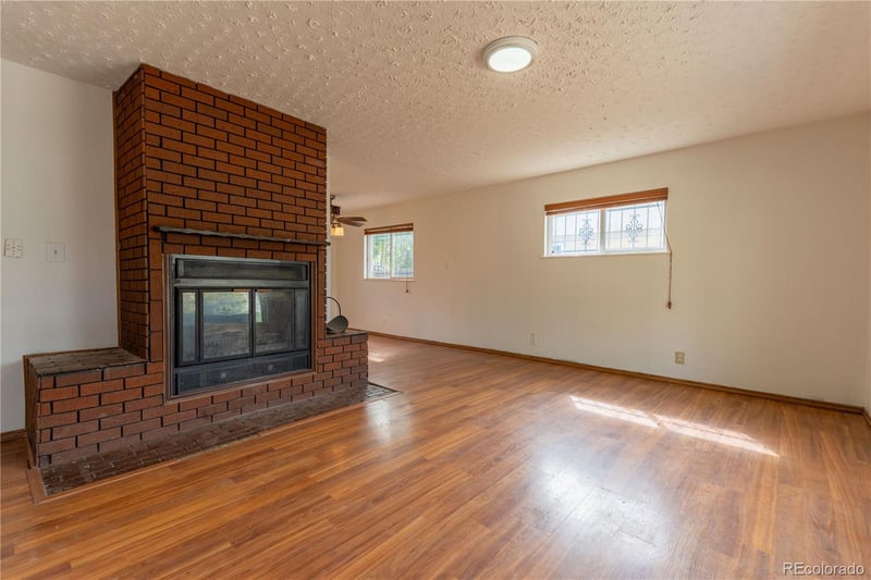 1350 Scranton St, Aurora, CO 80011