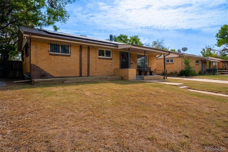 1350 Scranton St, Aurora, CO 80011