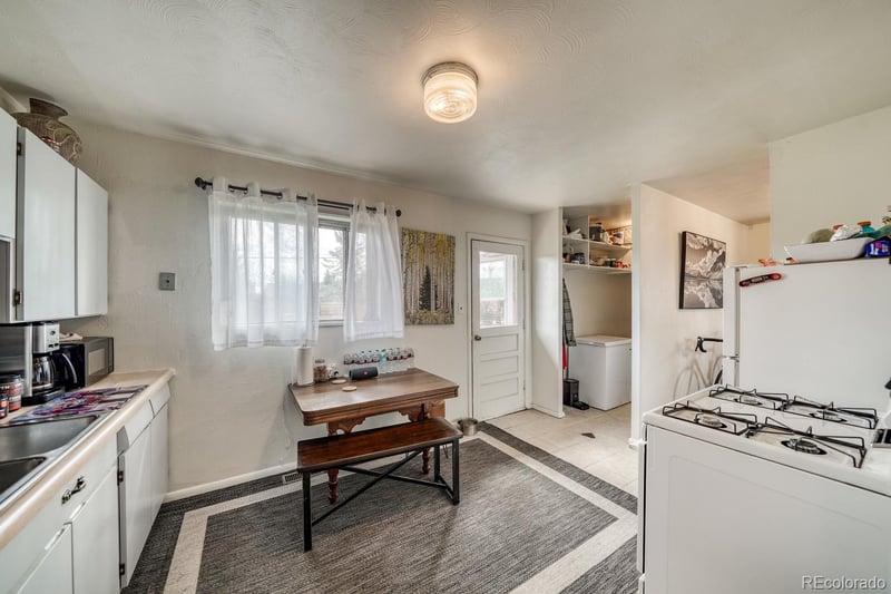 8 Oak St, Buena Vista, CO 81211