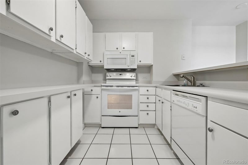 480 S Marion Pw #902, Denver, CO 80209
