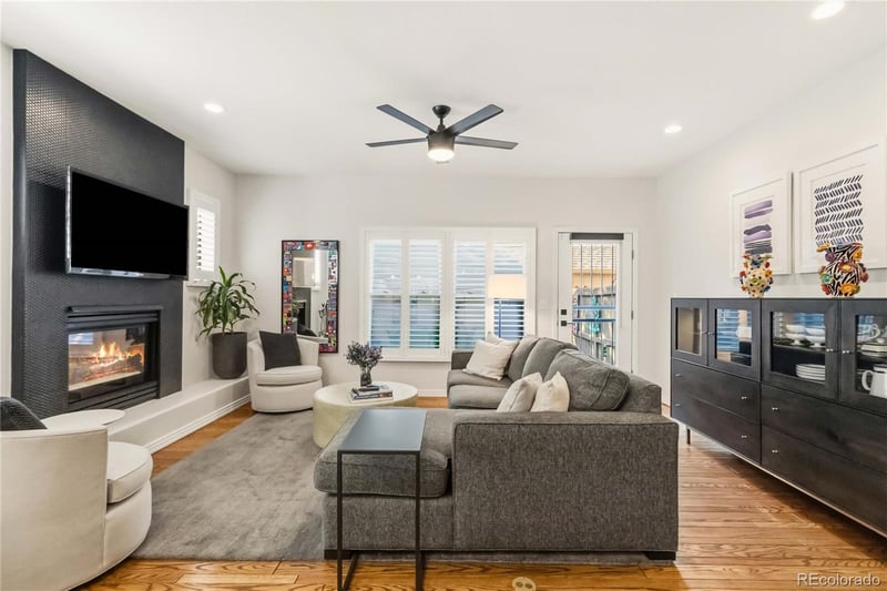 916 Ivanhoe St, Denver, CO 80220