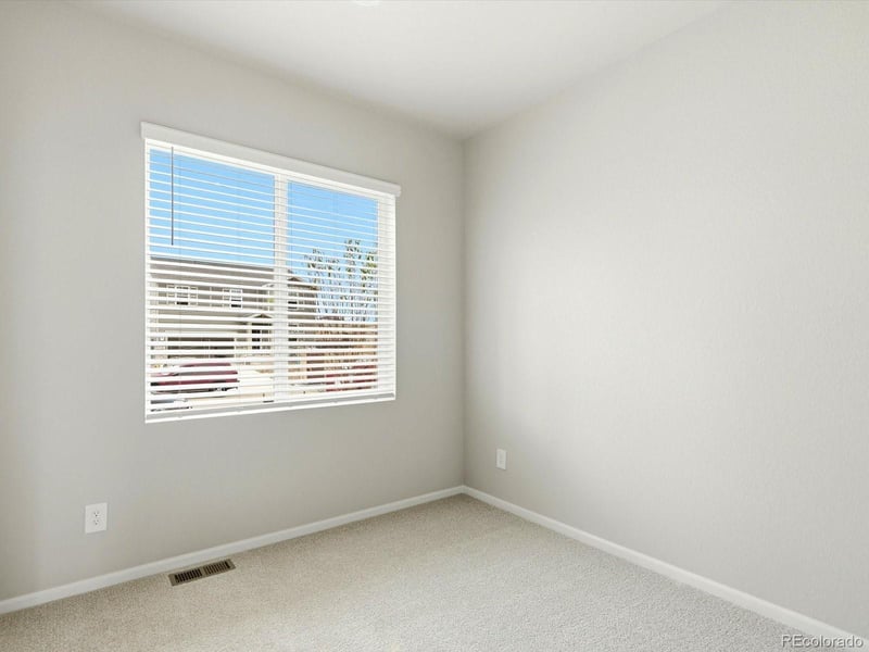 7355 27th Street Ln, Greeley, CO 80634