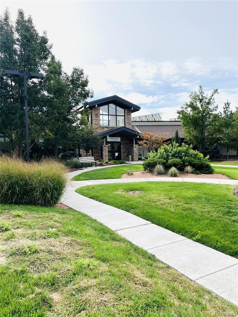 14001 E Marina Dr #307, Aurora, CO 80014