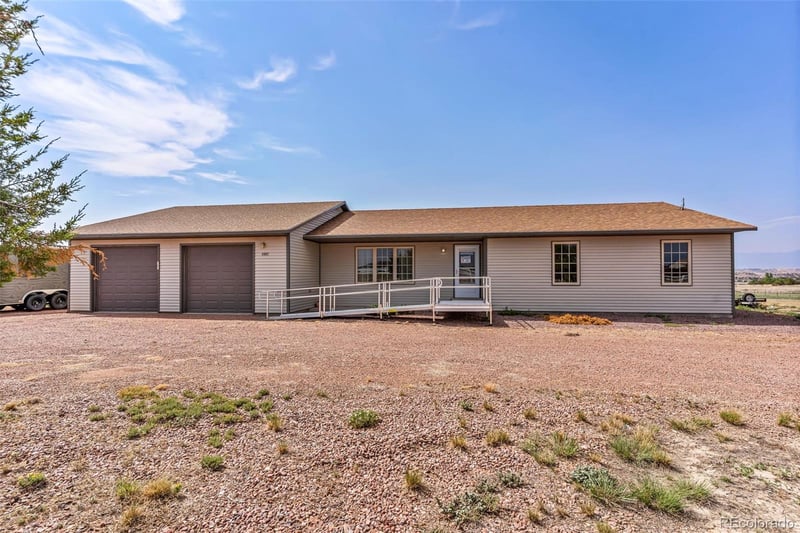 1407 Top Notch Trl, Penrose, CO 81240