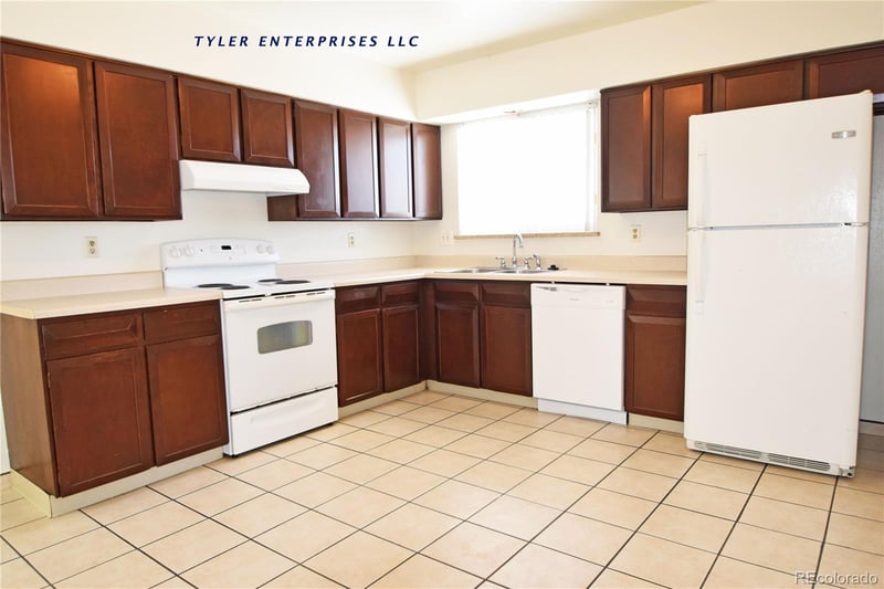 8820 Circle Dr, Westminster, CO 80031