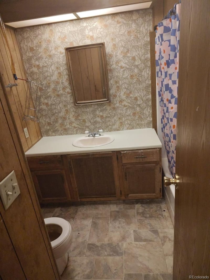 13 Saint Johns Cir, Parachute, CO 81635