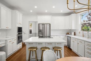 869 Shadowstone Dr, Highlands Ranch, CO 80129