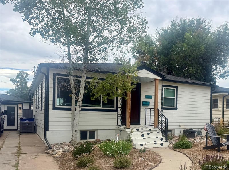 4655 S Pearl St, Englewood, CO 80113