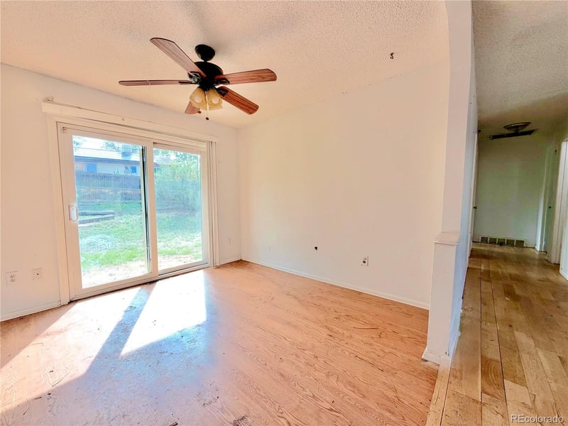 1996 S Olathe St, Aurora, CO 80013