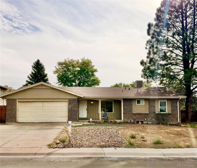 1996 S Olathe St, Aurora, CO 80013