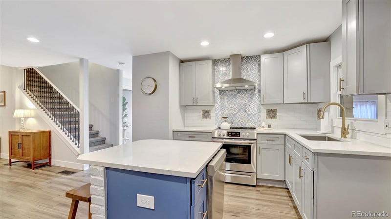 2549 Glenarm Pl, Denver, CO 80205
