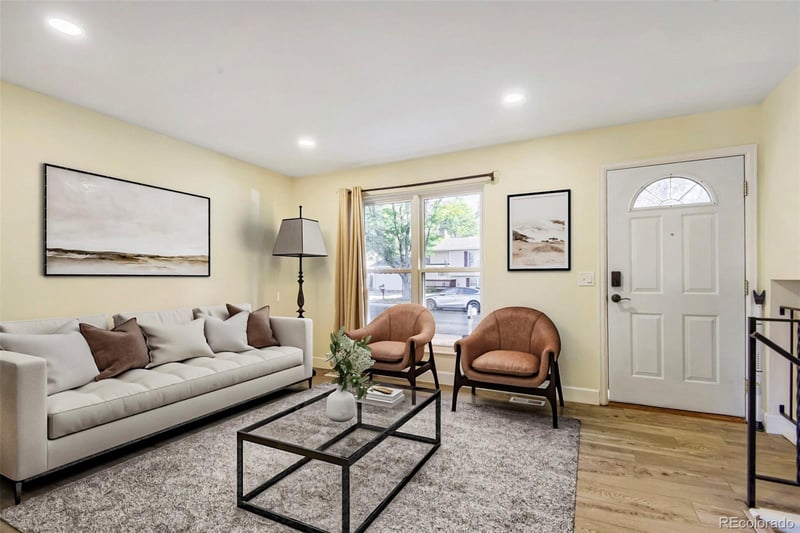 1850 S Truckee Way, Aurora, CO 80017