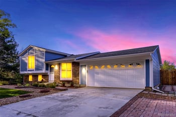 1850 S Truckee Way, Aurora, CO 80017