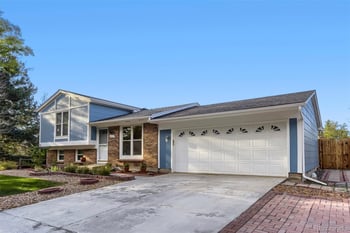 1850 S Truckee Way, Aurora, CO 80017