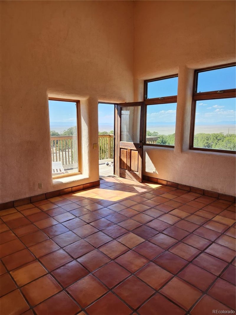 129 Indian Hill Rd, Mosca, CO 81146
