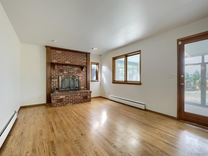 15818 E 8th Cir, Aurora, CO 80011