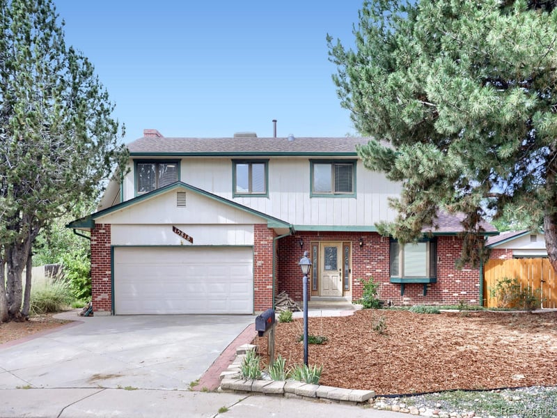 15818 E 8th Cir, Aurora, CO 80011