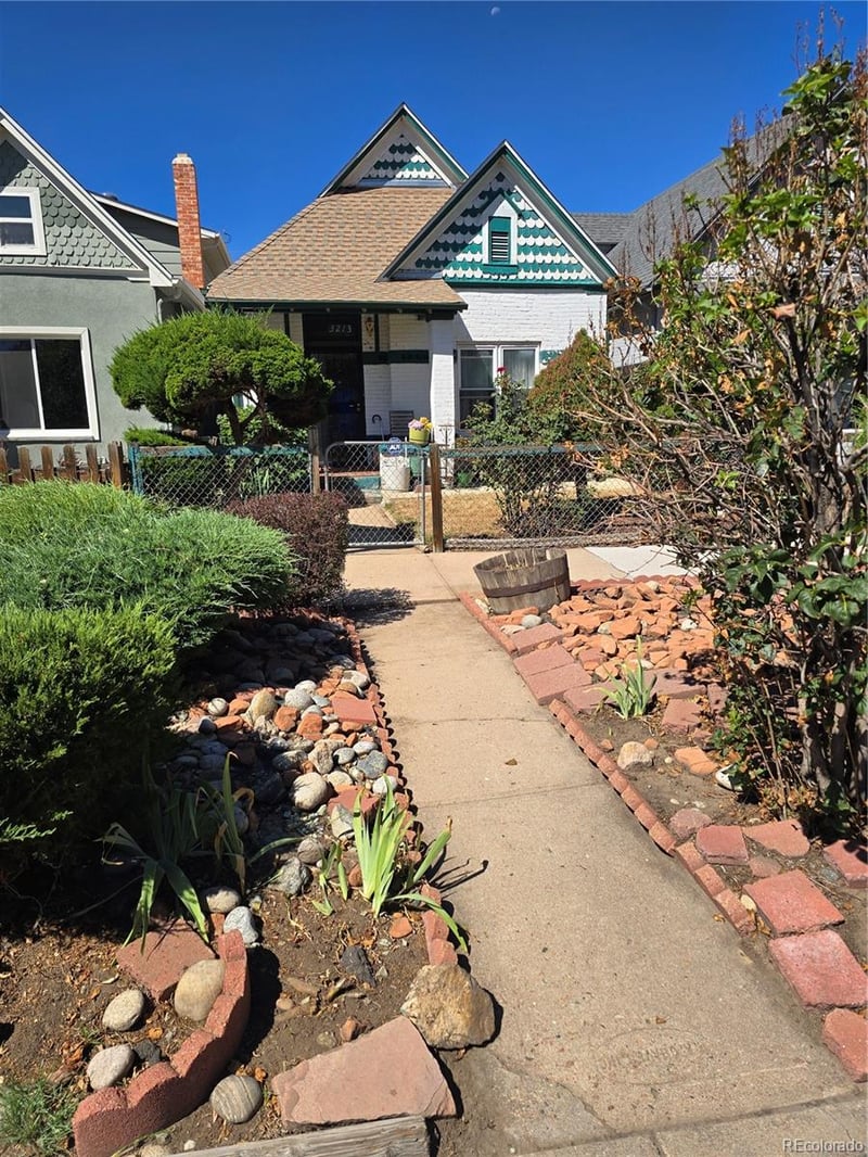 3213 N Marion St, Denver, CO 80205